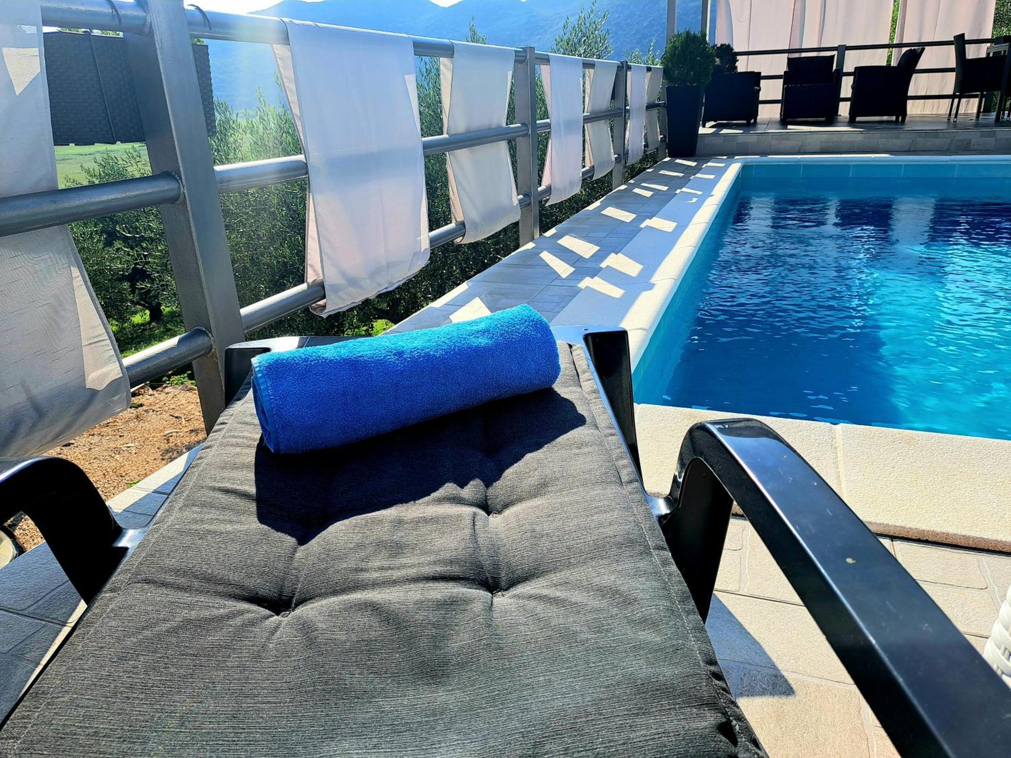 Lavanda Villa *